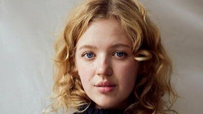 Pauline-Pollmann-Sasha Ilushina_quer1.jpg